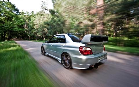 斯巴鲁WRX STI Motion Blur高清壁纸