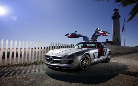 2011年奔驰SLS AMG 17壁纸