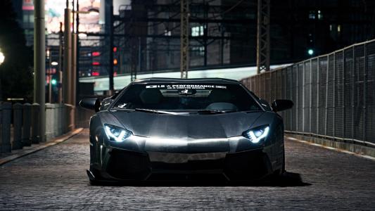 兰博基尼Aventador LP 700 4汽车壁纸