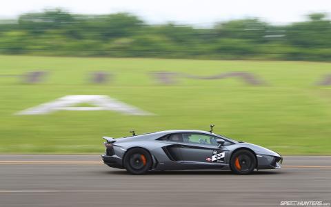 兰博基尼Aventador Motion Blur高清壁纸