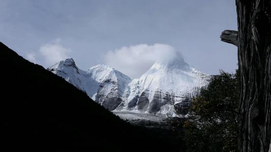 稻城亚丁三神山风景摄影