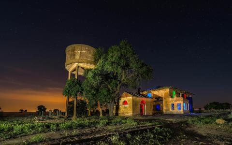 水塔建筑树夜晚星星高清壁纸