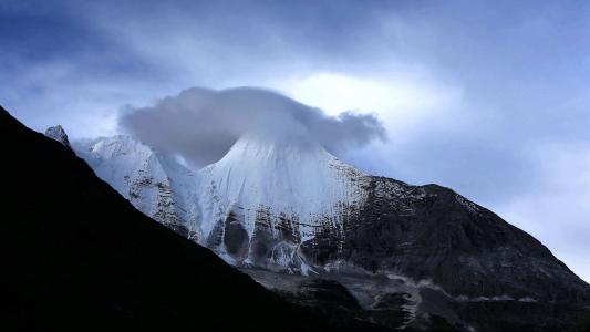 稻城亚丁三神山风景摄影