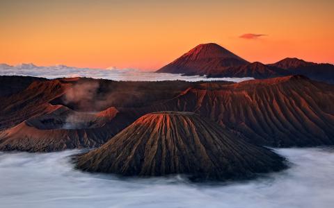 火山景观云高清壁纸