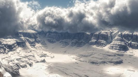 山风景雪云高清壁纸