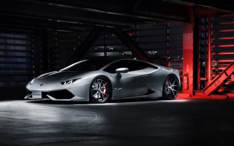 2016兰博基尼Huracan LP640 4相关车壁纸