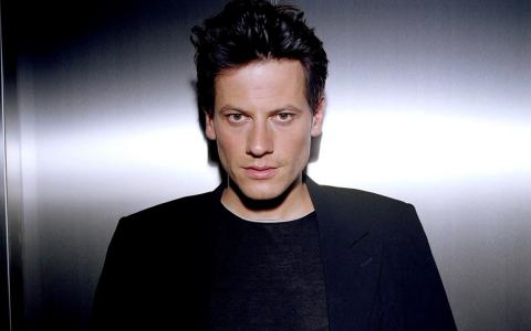 Ioan Gruffudd壁纸