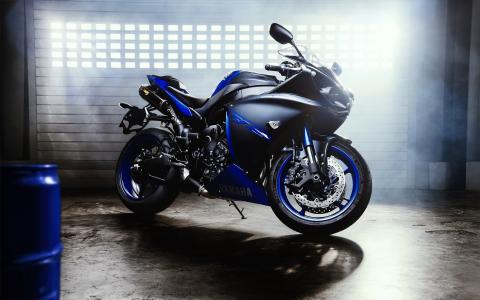 2015年雅马哈YZF R1高清壁纸