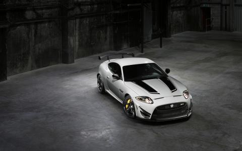 捷豹XKR S GT 2013壁纸