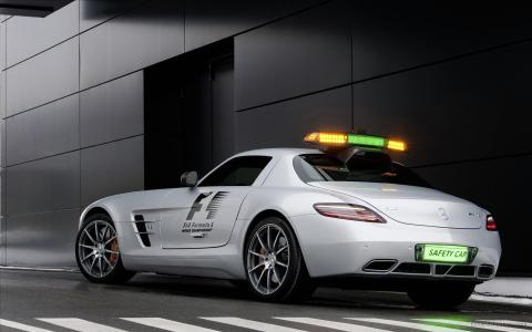 2010年奔驰SLS AMG F1安全车2壁纸