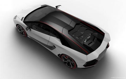 兰博基尼Aventador LP 700 4倍耐力版2015壁纸