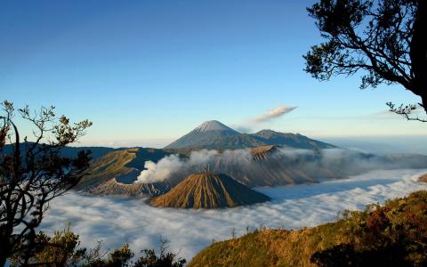 布罗莫火山宽手机壁纸