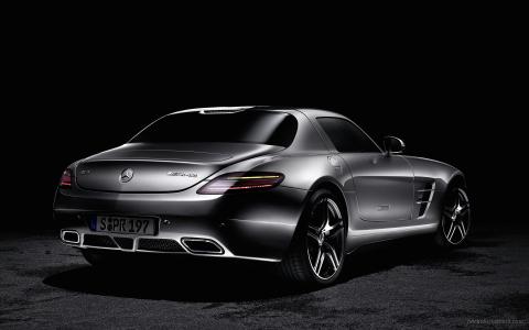 2011年奔驰SLS AMG 6壁纸