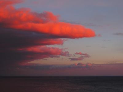 天空在火壁纸