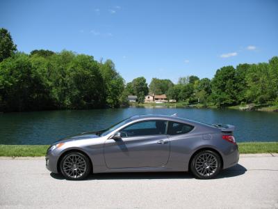 现代Genesis Coupe 2012壁纸