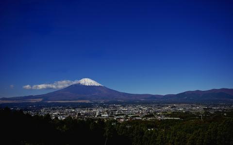 富士山蓝火山高清壁纸