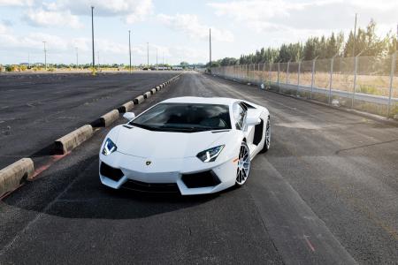 兰博基尼，Aventador lp700-4壁纸