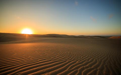 沙漠夕阳阳光高清壁纸