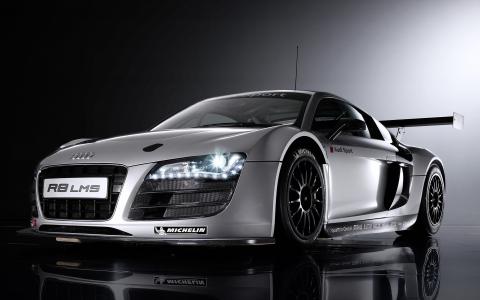 奥迪R8 lms 2010壁纸