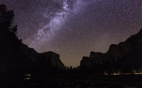 星夜山优胜美地高清壁纸