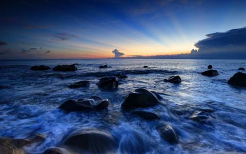 岩石，海，海岸，天空，晚上，夕阳壁纸