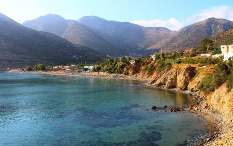 希腊海海滩，房屋，山壁纸