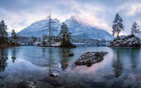 湖，山，树木，雪，岩石，风景壁纸