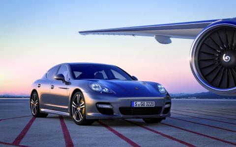 2011保时捷Panamera Turbo S壁纸