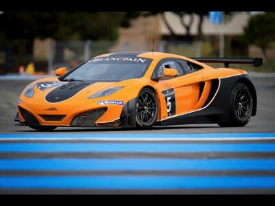 迈凯轮MP4-12C GT3高清壁纸