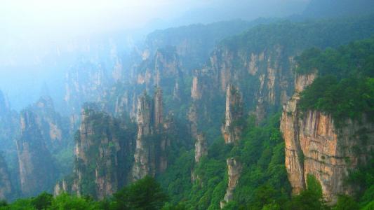 风景大自然山桌面背景壁纸