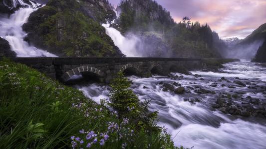 Latefossen，奥达，挪威壁纸