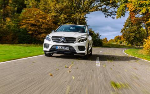 奔驰AMG GLE-Class W166白色汽车前视图壁纸