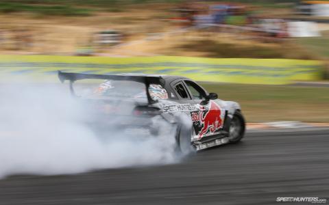 马自达RX-8 Drift Smoke Motion Blur高清壁纸