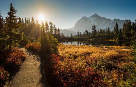 山Shuksan，瀑布山壁纸