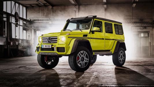 2015苯G500 w463绿色SUV汽车壁纸