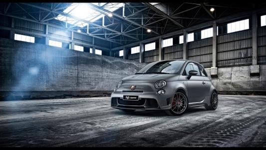 2014 Abarth 695 Biposto壁纸