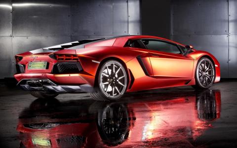 2013年兰博基尼Aventador通过打印Tech 2壁纸