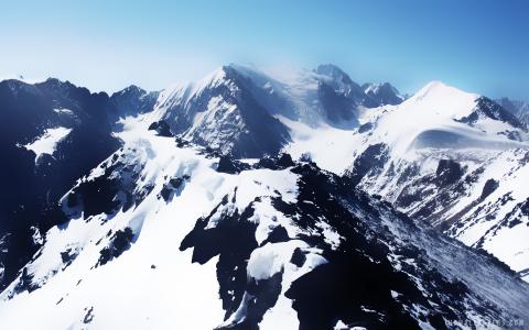 白雪山壁纸