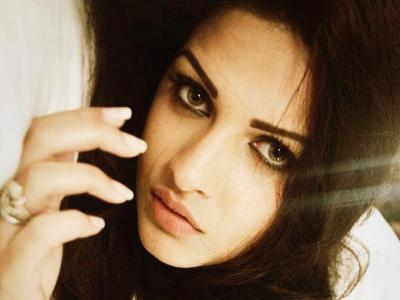 Himanshi Khurana旁遮普女孩壁纸