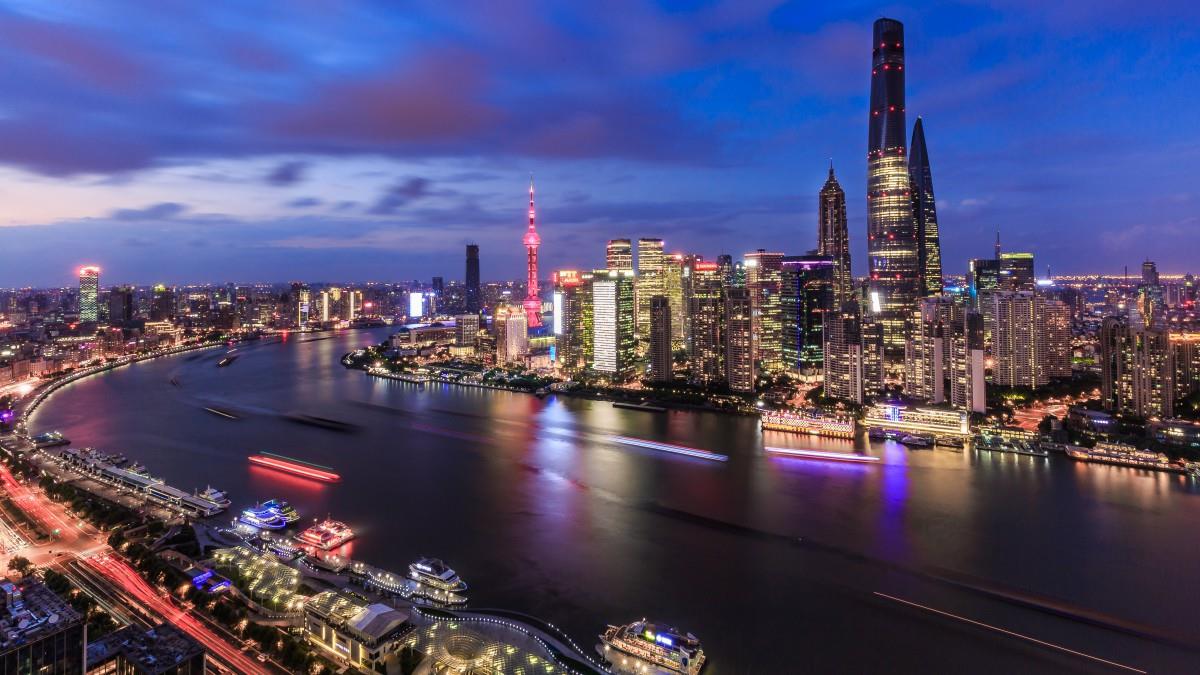 上海陆家嘴夜景图片壁纸1680x1050分辨率查看