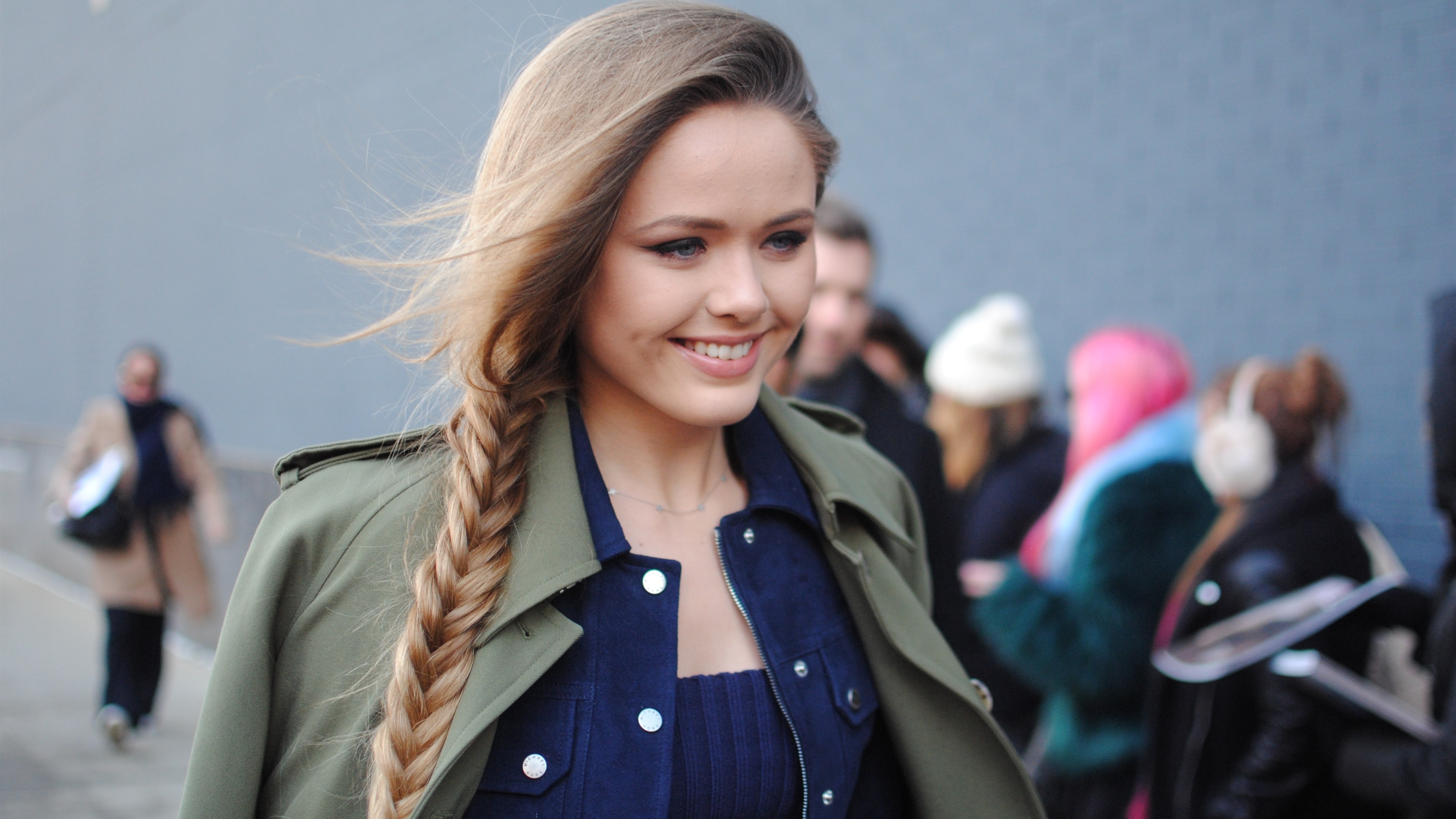Kristina Bazan 09壁纸