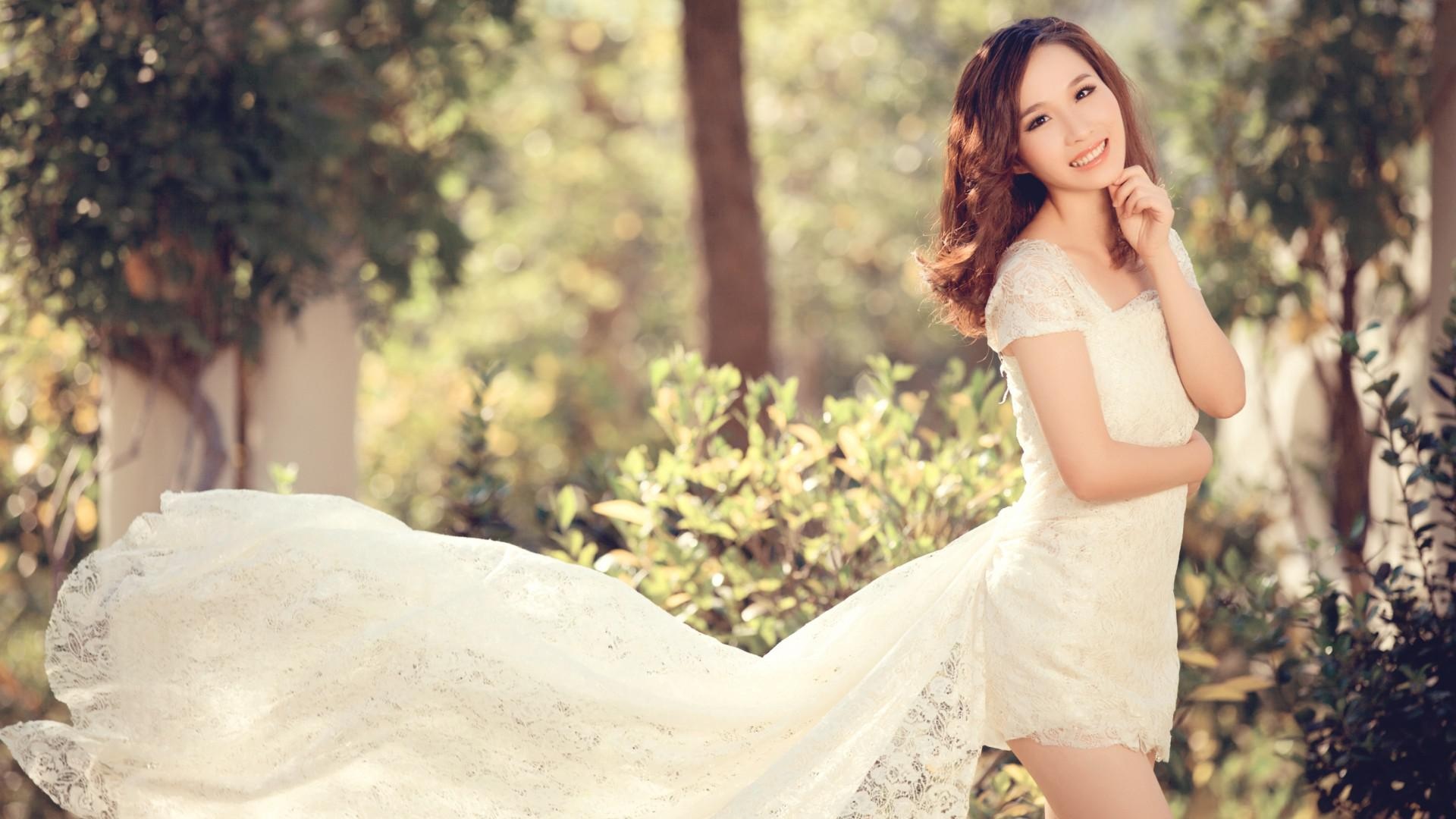 气质美女婚纱写真