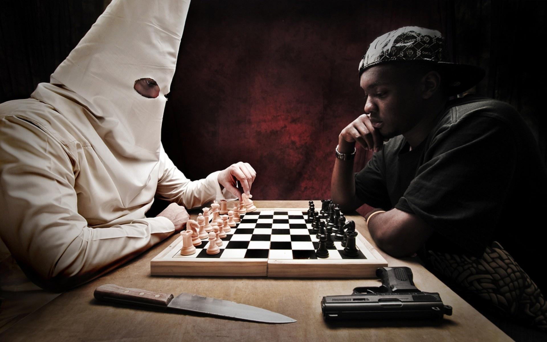 Chess - Black & White wallpaper