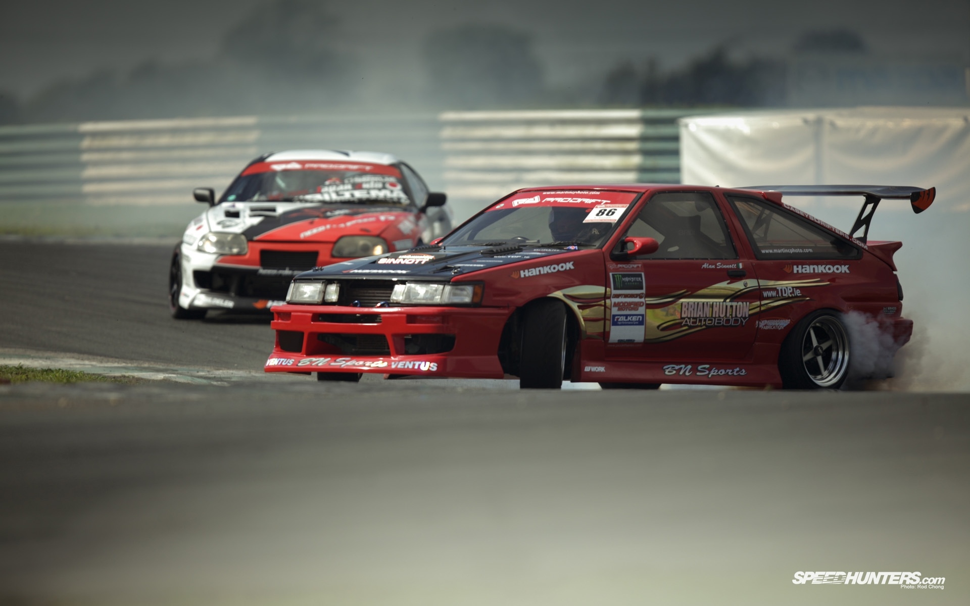 丰田Celica AE86 Supra漂移烟雾高清壁纸