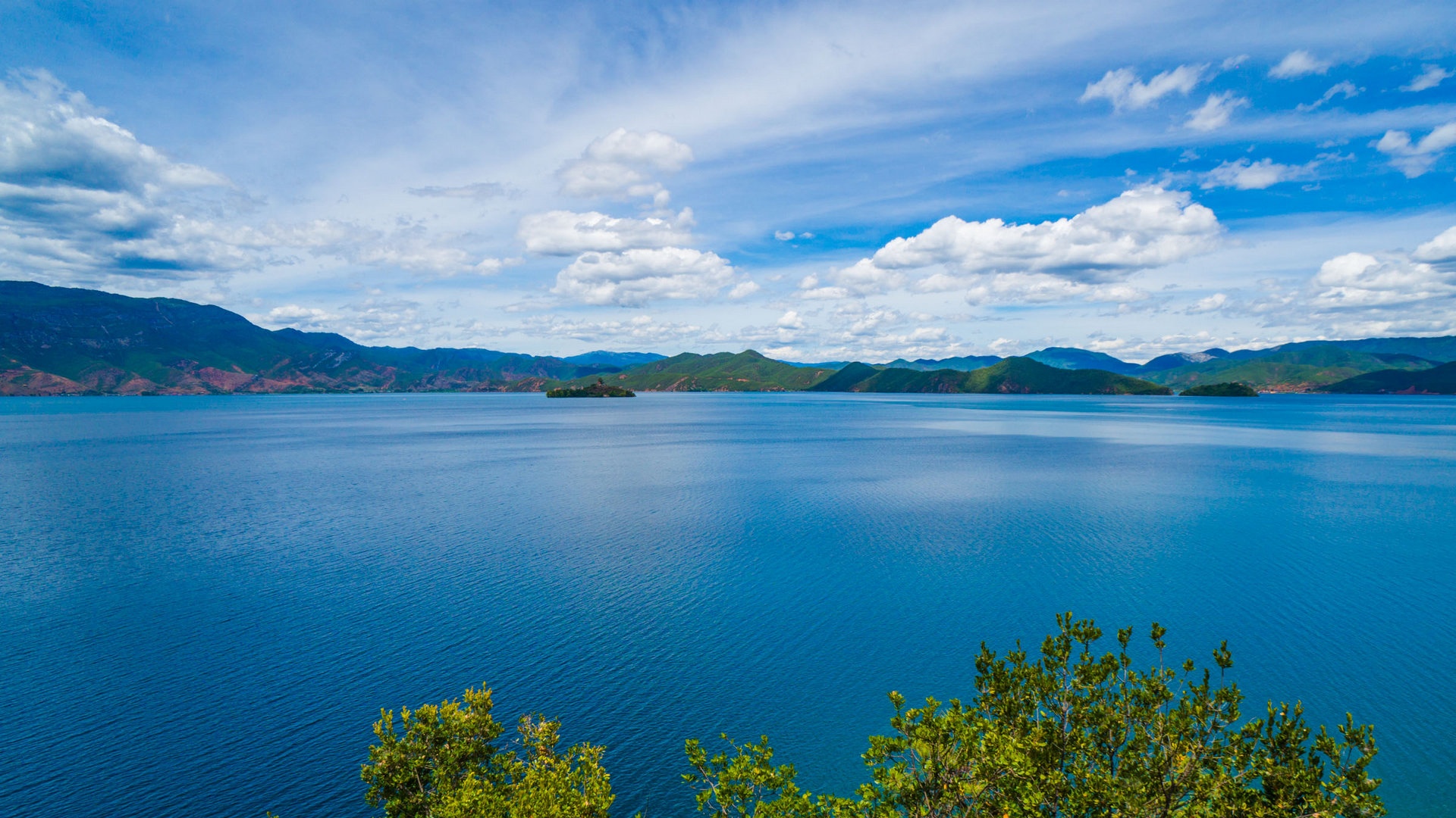泸沽湖里格半岛风景壁纸