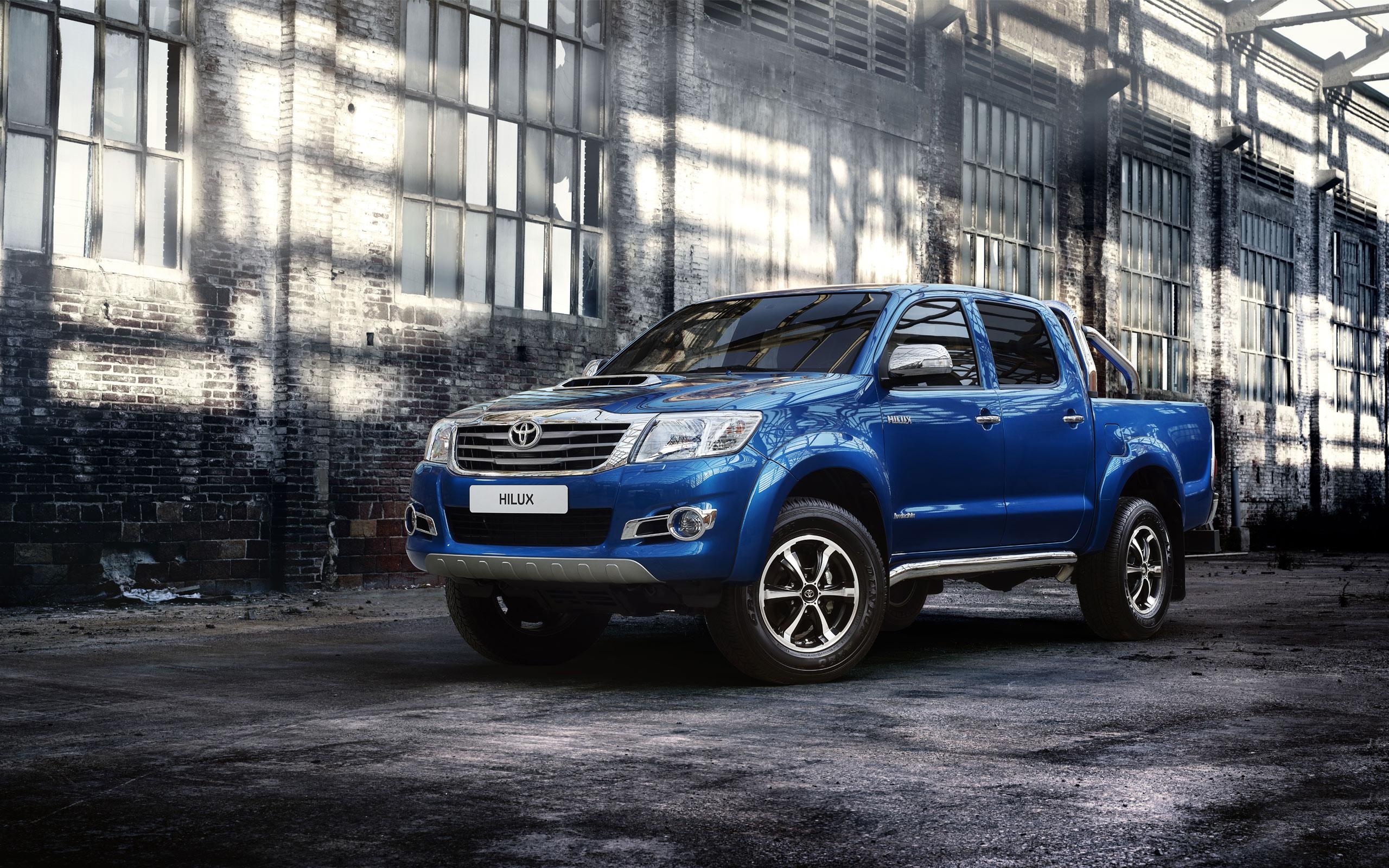 2014丰田Hilux无敌壁纸