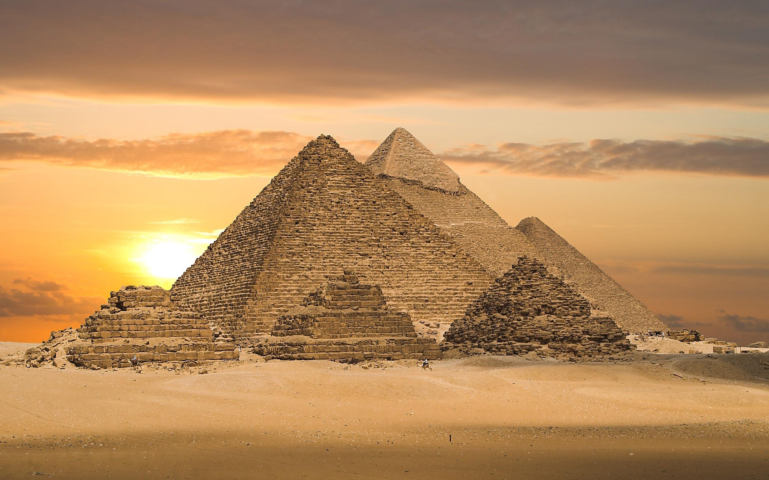 沙漠,金字塔,埃及壁纸2560x1440分辨率查看
