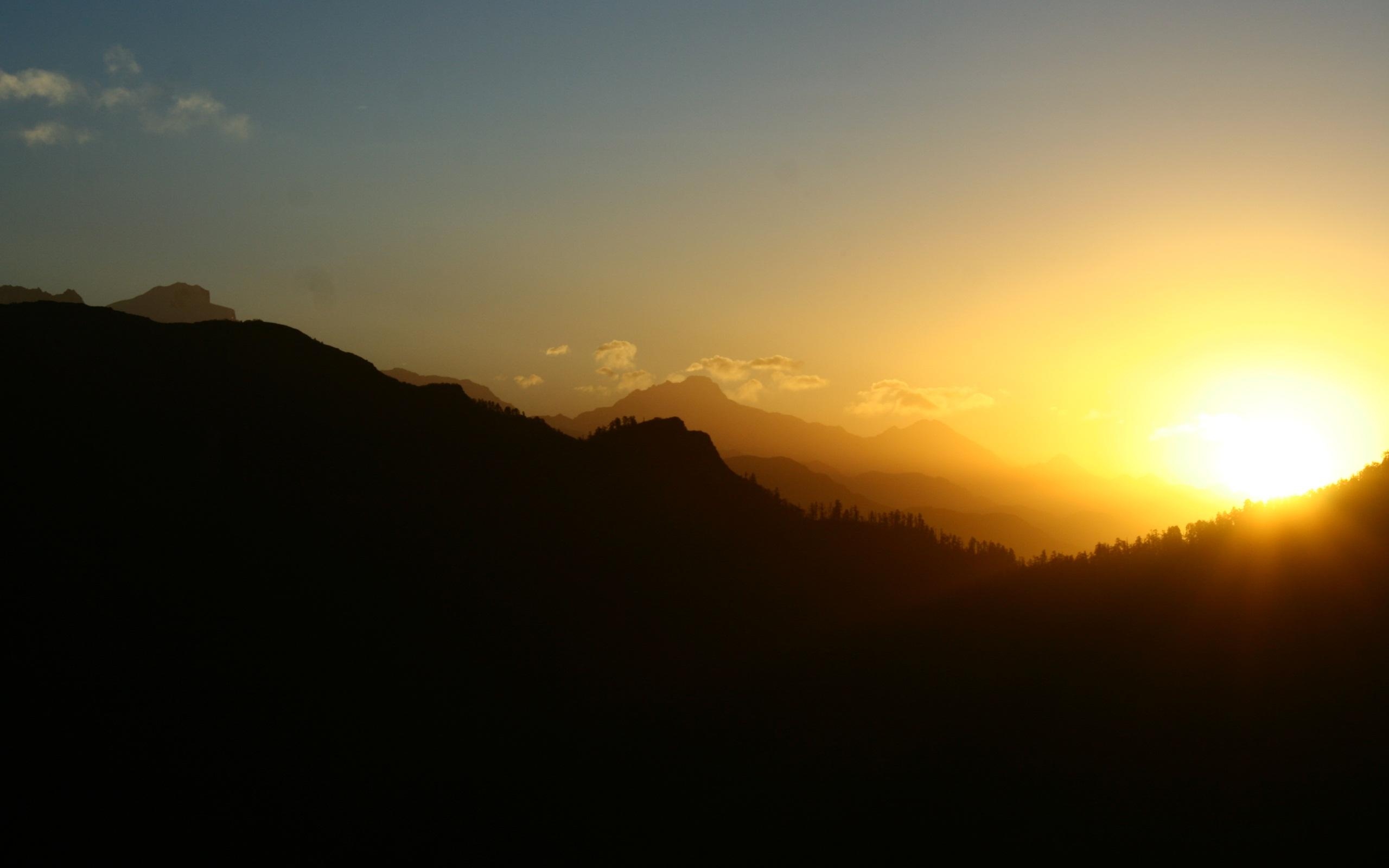 喜马拉雅山日出图片