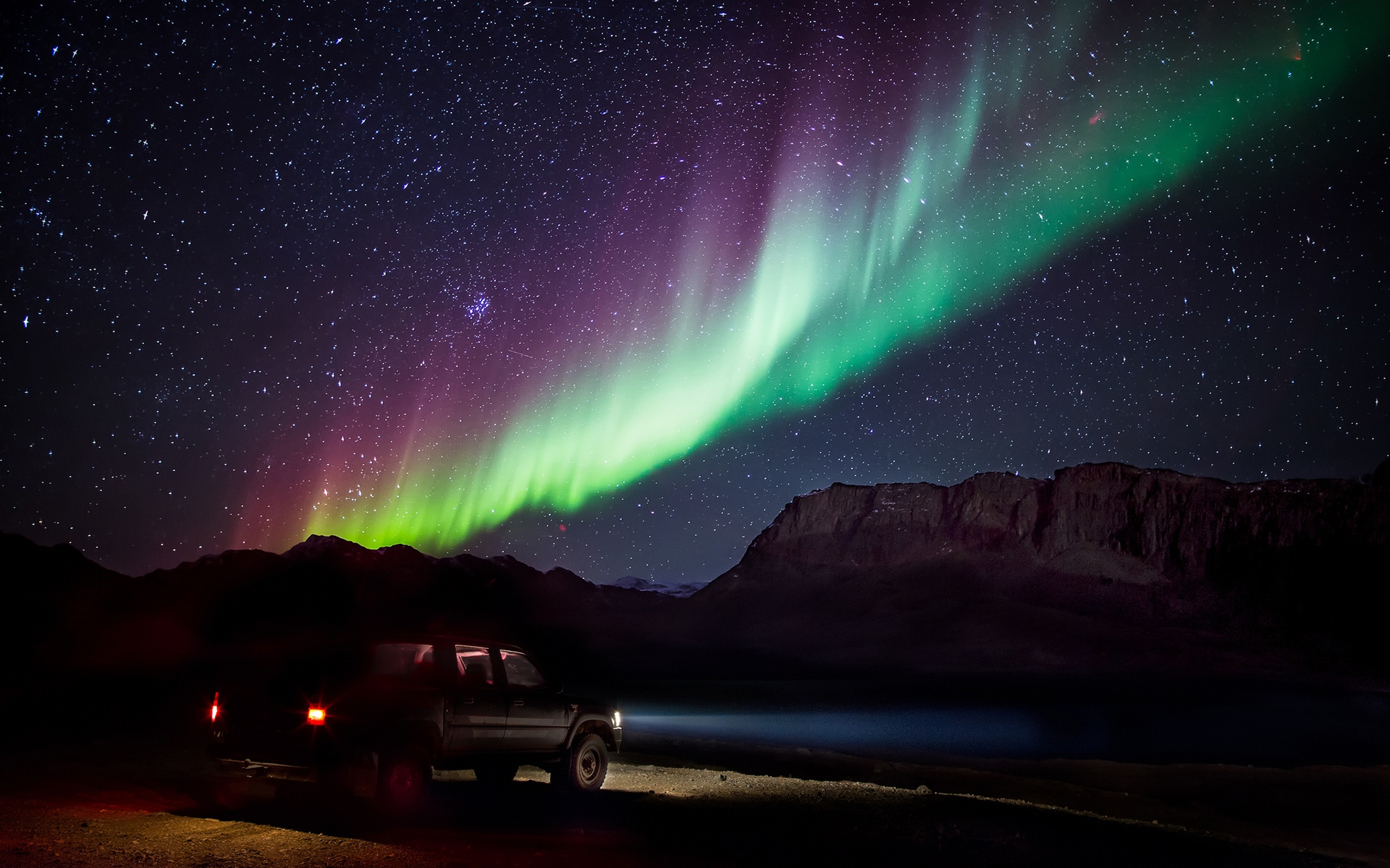 极光borealis北极光夜卡车明星高清壁纸