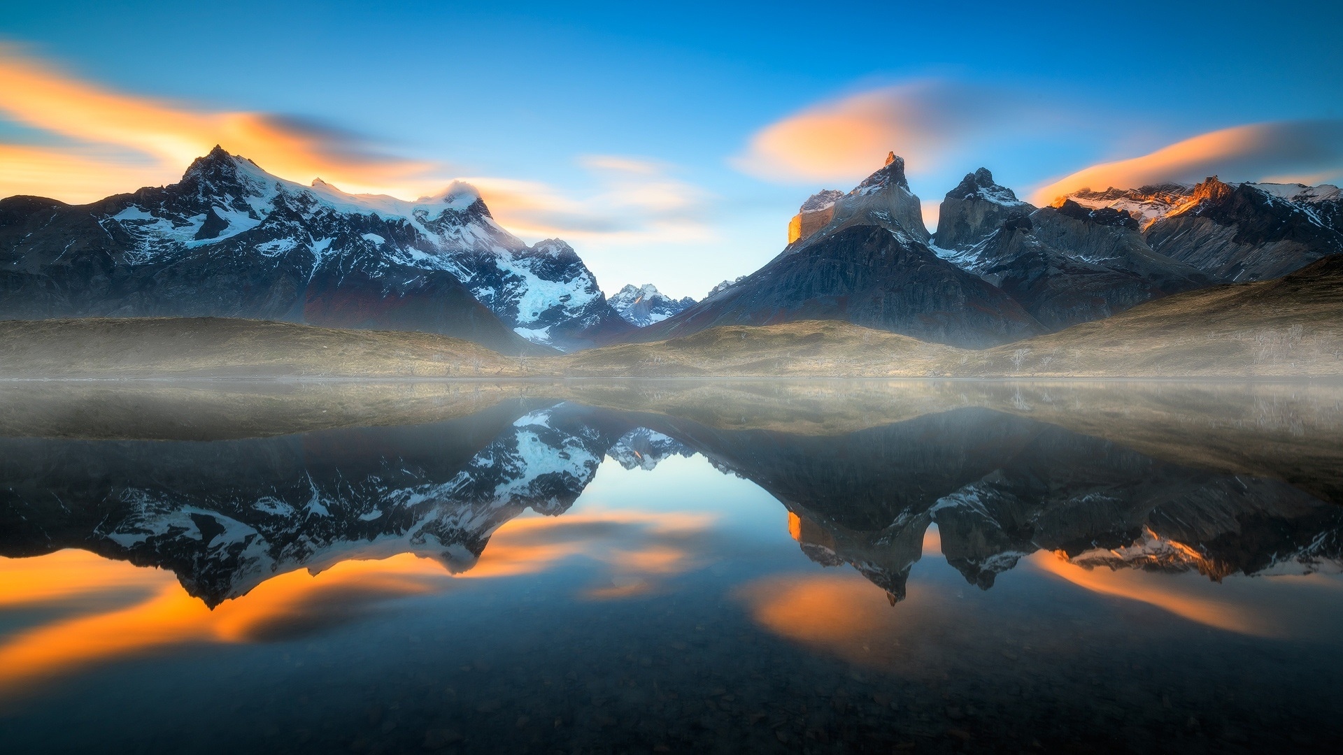 南美洲,智利,巴塔哥尼亚,安第斯山脉,湖泊,水中倒影的壁纸1600x900